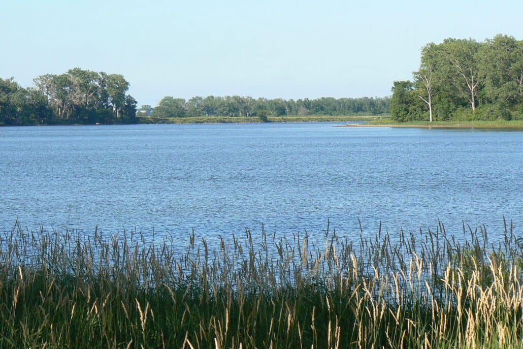 DeSoto Lake at DeSoto National Wildlife Refuge in Iowa. Photo by Wikimedia.
