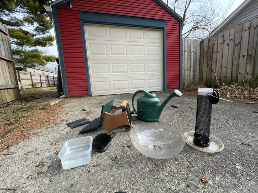 What’s not to love about clean bird feeders?! Photos by Kelly Ball.